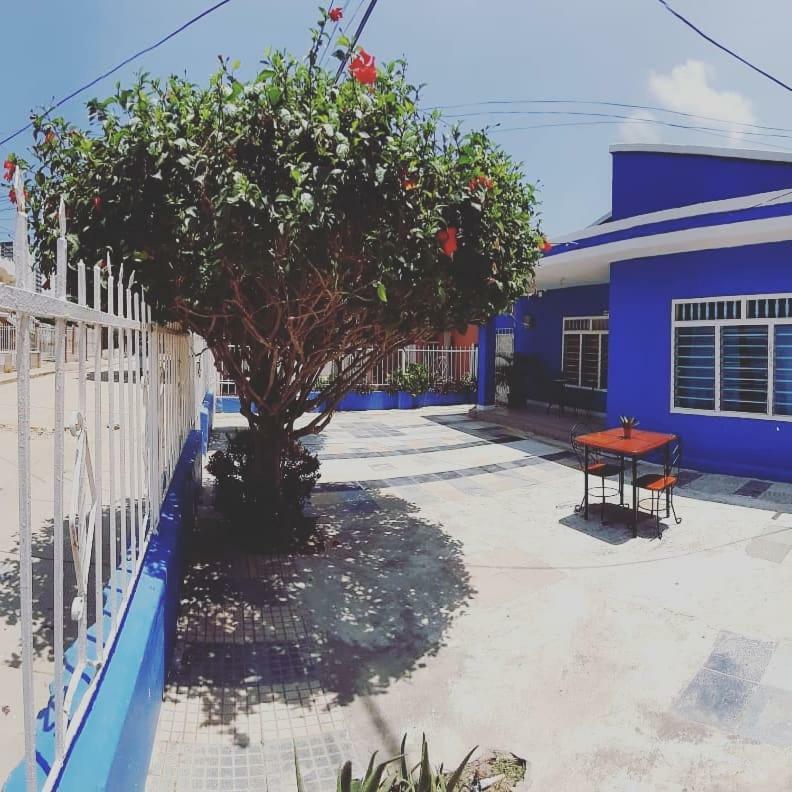 Hostal Aquarium Cartagena Luaran gambar
