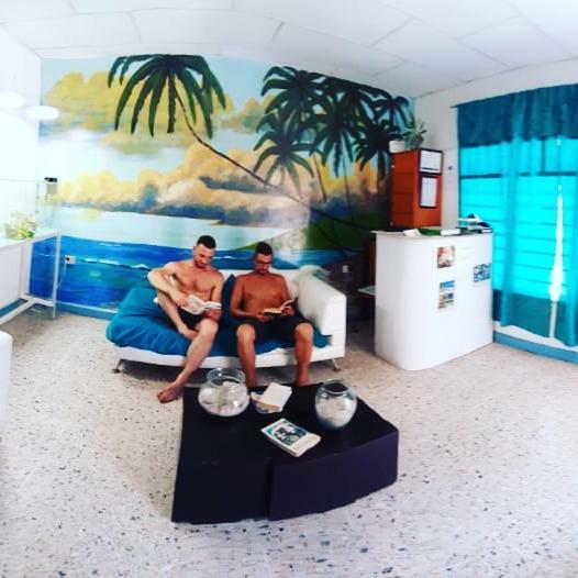 Hostal Aquarium Cartagena Luaran gambar